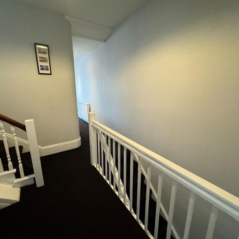 3 bedroom maisonette to rent - Photo 1