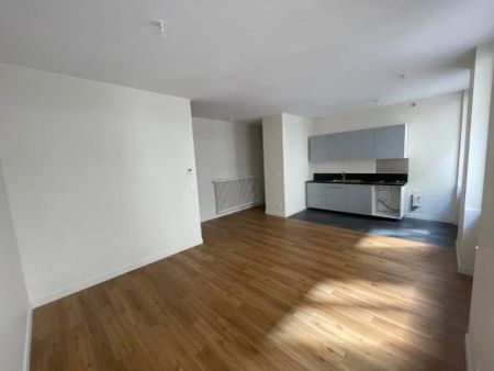 APPARTEMENT T3 A LOUER - Photo 2