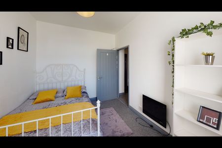 4 Bed Terraced House, Blandford Road, M6 - Photo 3