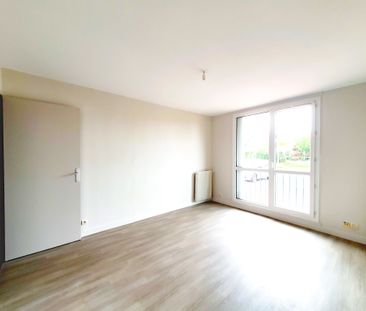 T3 de 55 m² – refait à neuf – séjour avec balcon - Photo 1