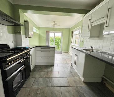 2 bedroom bungalow to rent - Photo 4