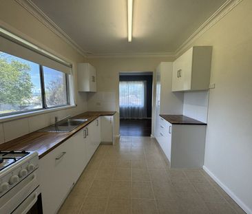 Charming Home in Convenient Location - Photo 6