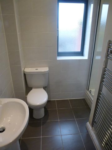 Castle Locks, Kidderminster, Castle Road - Photo 4