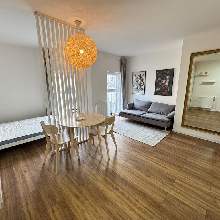 Na wynajem kawalerka Jasne Błonia - Zdjęcie 1