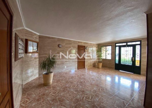 One-bedroom apartment with glazed balcony in La Reg