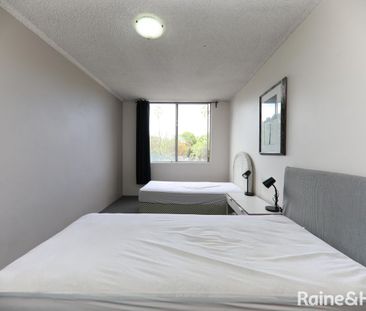 Conveniently Located Furnished One Bedroom Apartment - Photo 1