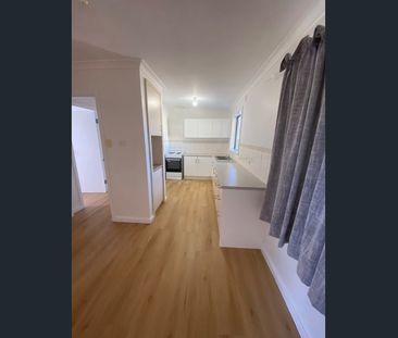 Charming 3-Bedroom Home - Photo 5