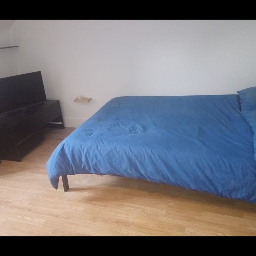 Bedsit, Greenhill Road, HA1 - Photo 1