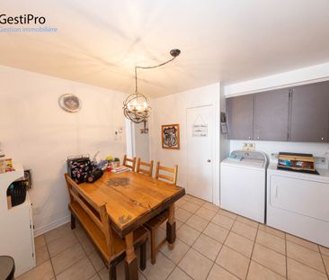 891 Monseigneur-Grandin - Photo 2