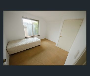 Perfect Location.. walking distance to Primary School.. - Photo 6