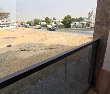 Wall Cabinets|First Tenant |Prime Location, Family - Photo 1