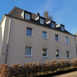 Helle Wohnung im 1. OG in Reichenbach – ab 01.02.2026, inkl. Keller, provisionsfrei - Foto 2