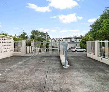 Sunny Apartment - Photo 3