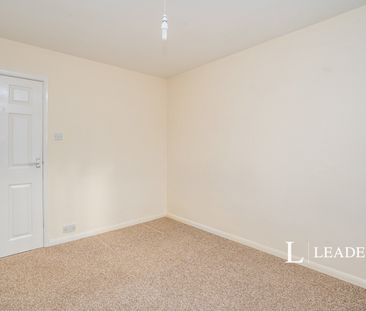 2 bedroom bungalow to rent Beaufort Road, Hampshire, Havant, PO9 - Photo 3