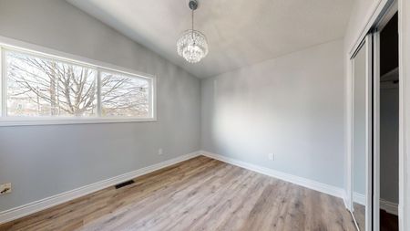 For Lease - 260 Gray Road Unit# Main, Hamilton, Ontario - Photo 4