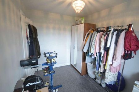 Glenrise Close, St. Mellons, Cardiff, CF3 - Photo 3