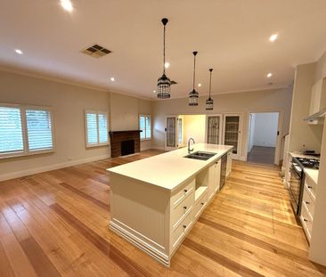 Spacious family living - Photo 2