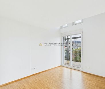 Premium life at Lake Greifensee: exclusive family residence with ga... - Foto 2