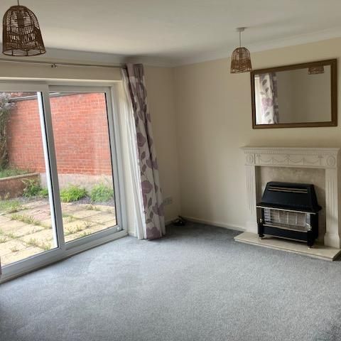 4 bedroom detached house to rent - Photo 1