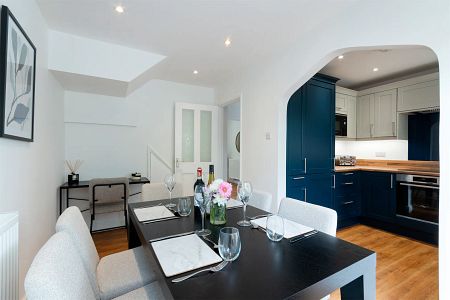 3 Bed, House - Photo 5