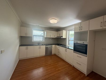 6 Bracknell Street, Keysborough, VIC 3173 - Photo 4