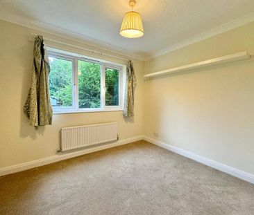 4 bedroom detached house to rent - Photo 5