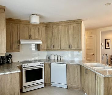 Grand 5 ½ rénové – Style condo – Fabreville – 1er étage Triplex – 1... - Photo 2