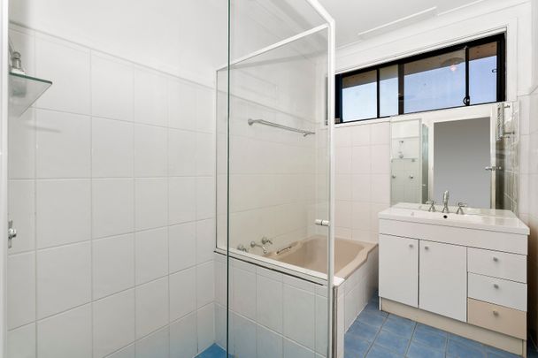 21 Bangalla Street, Belmont North NSW 2280 - House For Rent | Domain - Photo 1