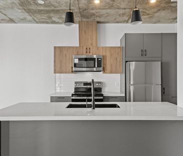 230 Boulevard Harwood, Vaudreuil-Dorion, QC - Photo 1