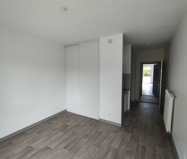 Location Appartement 1 pièce 19m² FRANQUEVILLE ST PIERRE 76520 - Photo 2