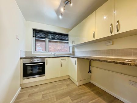 2 bedroom Detached Bungalow to let - Photo 5