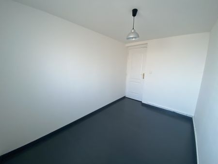 MAISON T3 NON MEUBLÉE AVEC COURETTE- QUARTIER SAINT HONORÉ - Photo 5