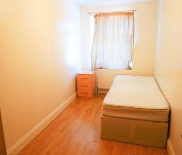 1 bedroom house of multiple occupation to rent - Photo 4