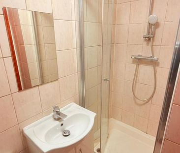 2 bedroom ground floor maisonette to rent - Photo 6