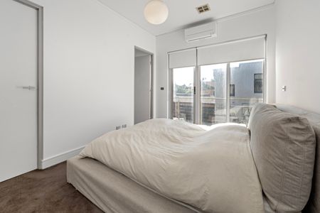 1/8 Bluff Rd, Black Rock VIC 3193 - Townhouse For Rent | Domain - Photo 3