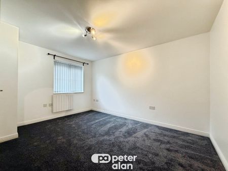 Marle Close, Pentwyn, CARDIFF - Photo 3