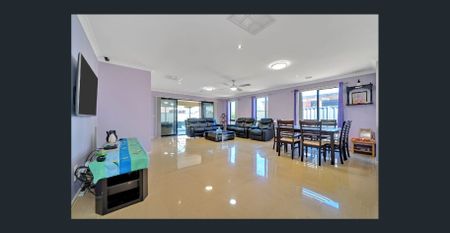 An Exquisite 4 Bedroom Family Residence in Coveted Tarneit Location! - Photo 2