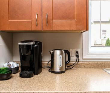 For Lease - 276 Carruthers Avenue Unit# B, West Centre Town, Ontario - Photo 6