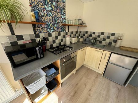 1 bedroom apartment to rent - Photo 5