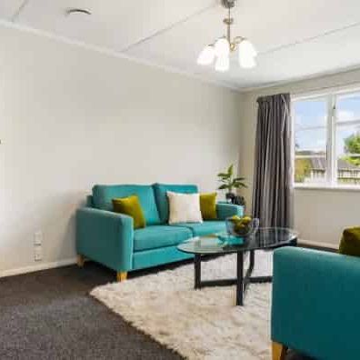 Family Friendly in Hamilton East - Photo 1