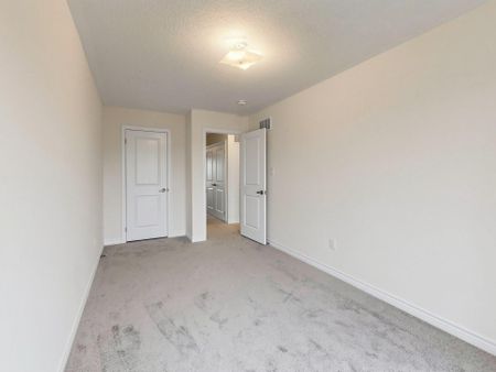 For Lease - 293 Swan Park Road, Markham, Ontario - Photo 2
