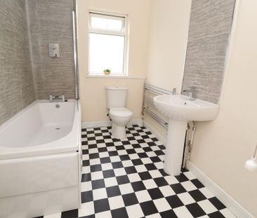 2 bedroom terraced house to rent - Photo 6