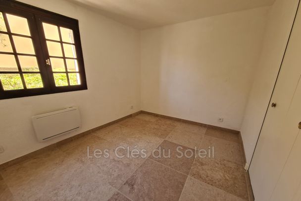 Location appartement 2 pièces 40 m² Bandol - Photo 1