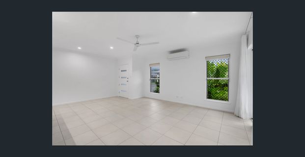 Near New, 4 Bed + Media, Triple Garage - Photo 1