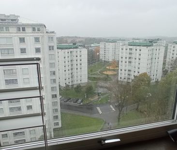 Näverlursgatan, Västra Frölunda - Photo 3