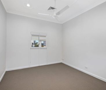 Charming 3 Bedroom plus study home in central Gosford - Photo 1