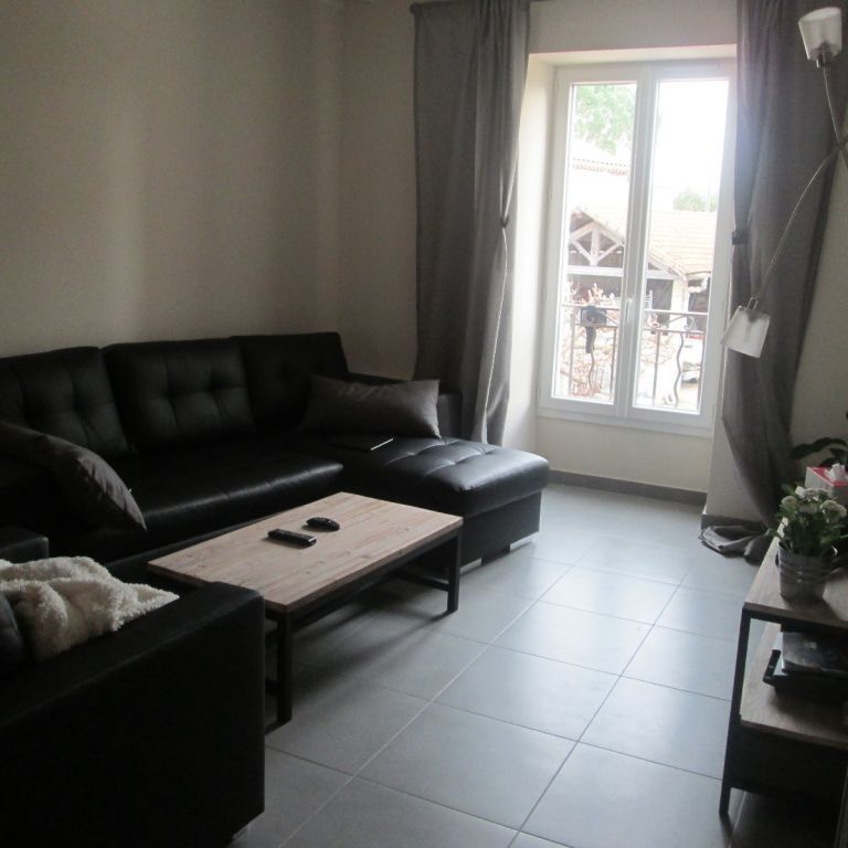 Location appartement 95 m², Maillane 13910 Bouches-du-Rhône - Photo 1