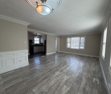 For Lease - 685 Armour Road Unit# Upper, Peterborough, Ontario - Photo 2