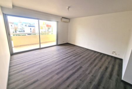 Location Appartement 3 pièces 71m² MONTELIMAR 26200 - Photo 3