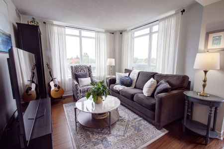 For Lease - 2325 Central Park Drive Unit# 311, Oakville, Ontario - Photo 2